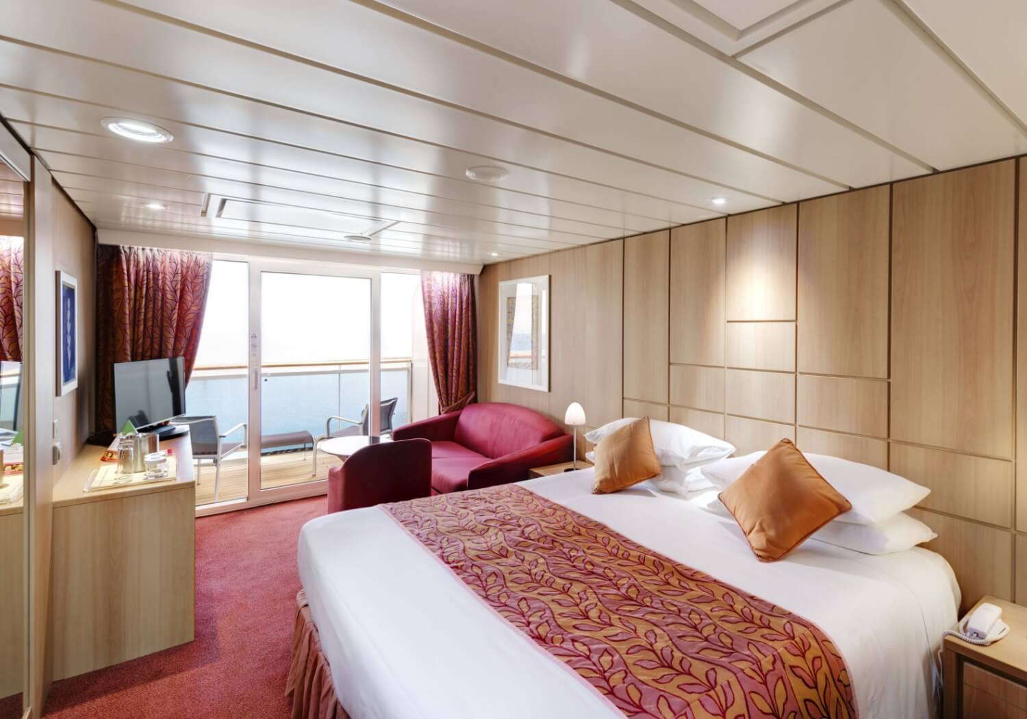 MSC Sinfonia Suite Cabin