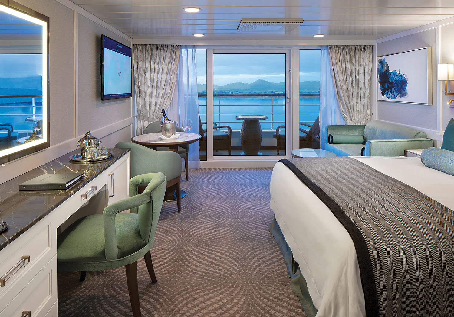 Oceania Regatta Suite Stateroom