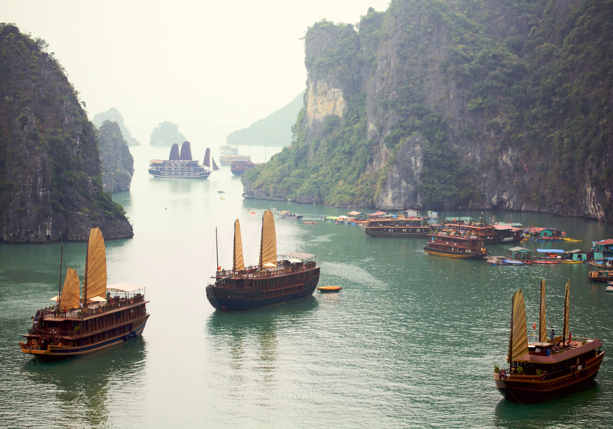 Hạ Long Bay Indochine Junk Boat Cruise
