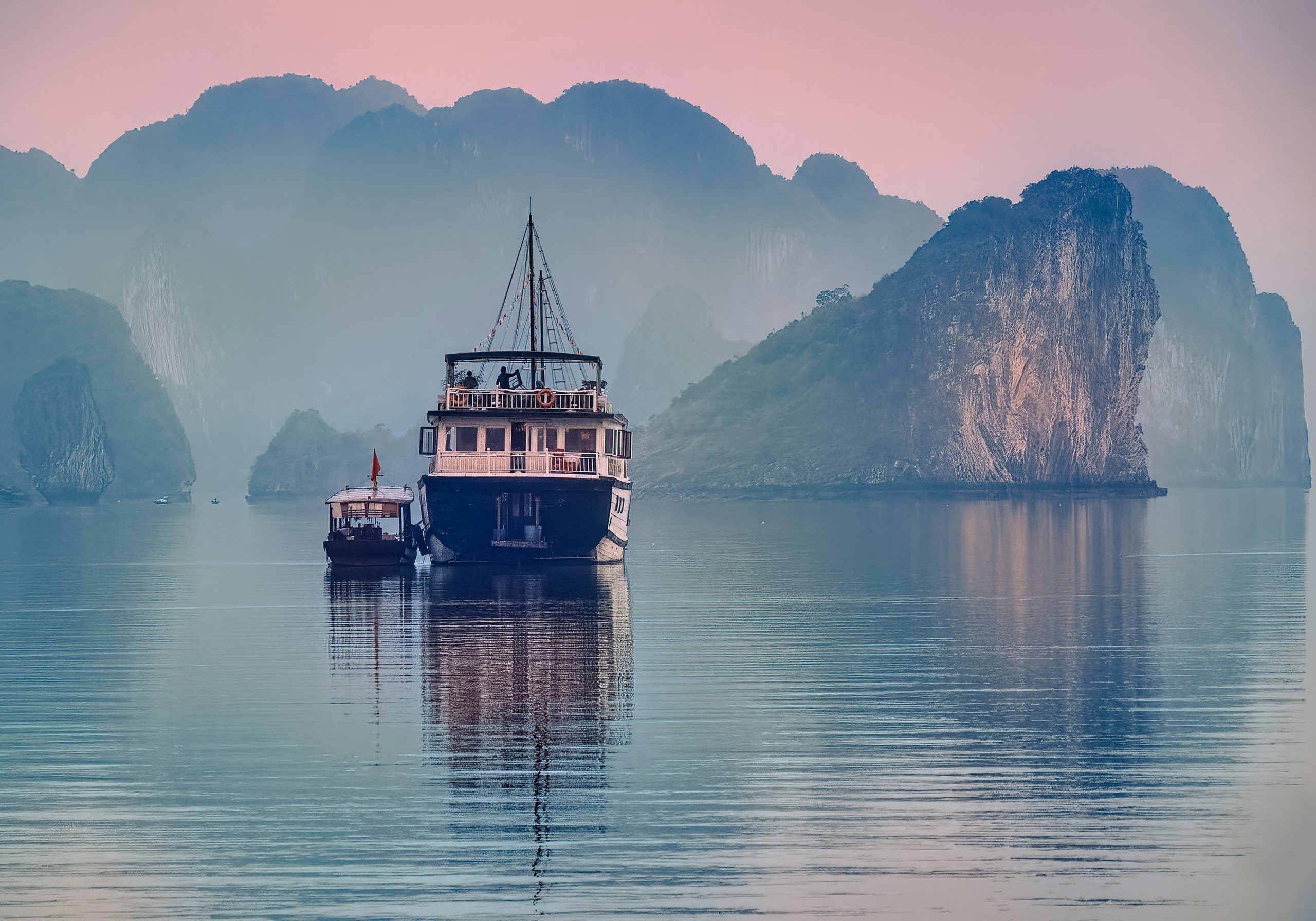 Hạ Long Bay Indochine Junk Boat Cruise